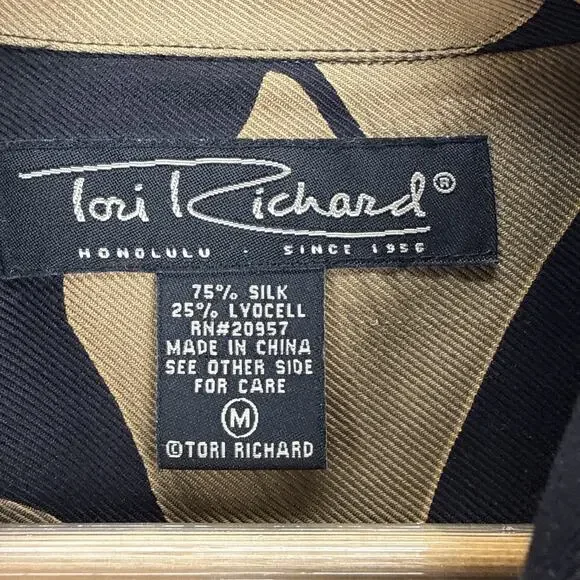 Tori Richard Men Tropical Leaf Print Silk Hawaiian Shirt Size M Black Tan Resort - Picture 3 of 5